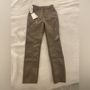 Aritizia High-Waisted Taupe Rebel Vegan Leather Pant, Size 0 [Brand new, tag on]